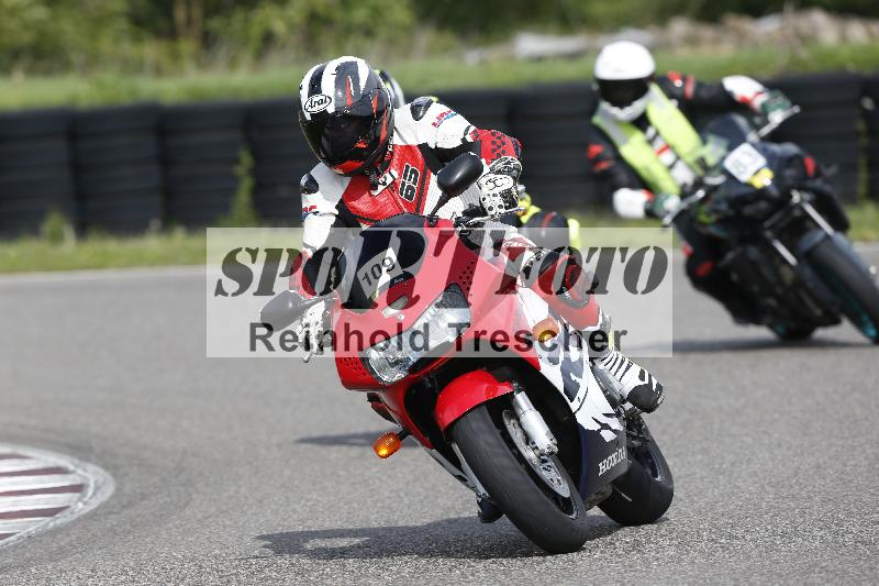 Archiv-2025/53 16.09.2025 Track Day Domi Aegerter ADR/Gruppe gelb/109